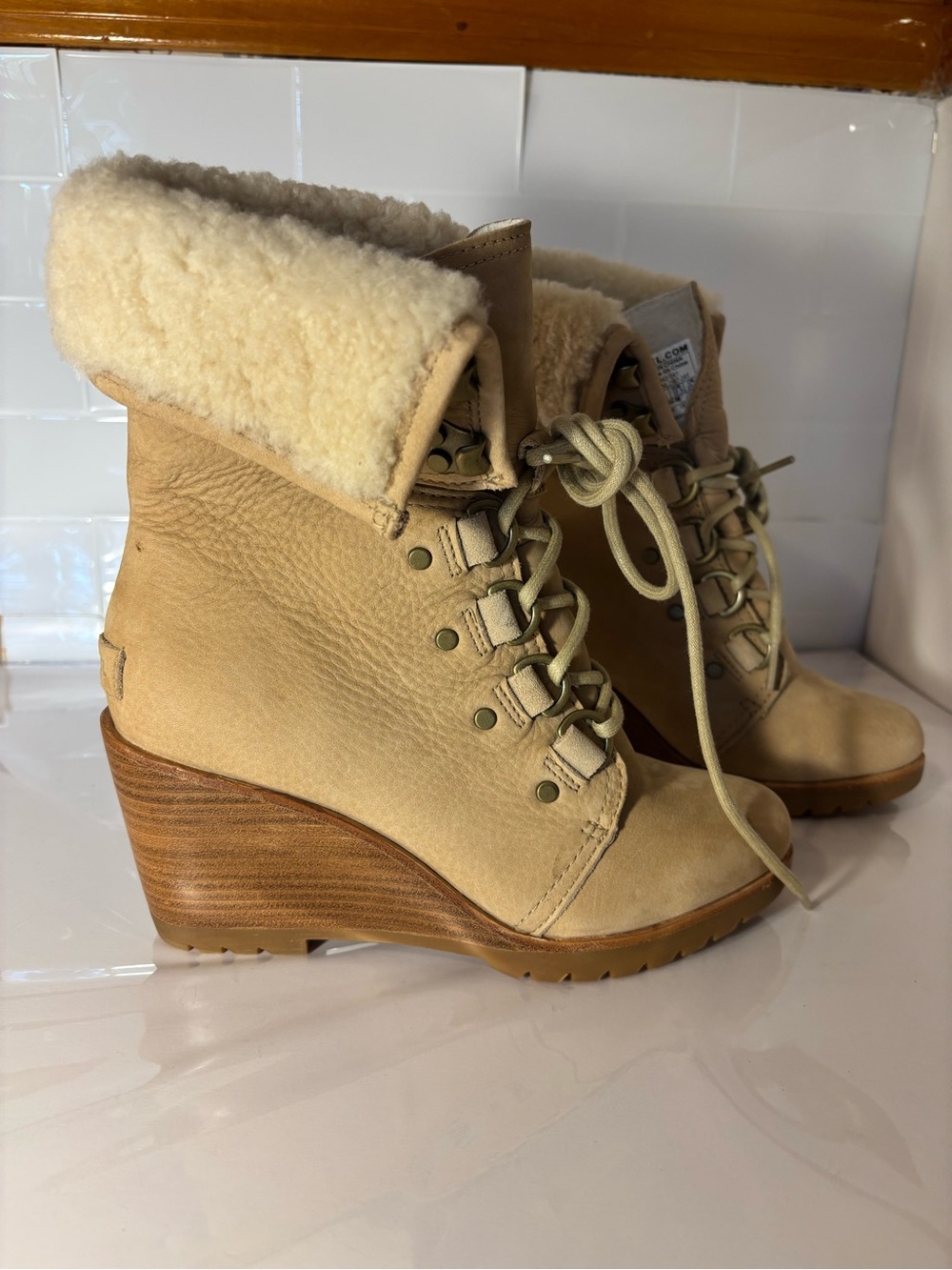 SOREL After Hours Lace Shearling Wedge Boots Oatmeal 6.5